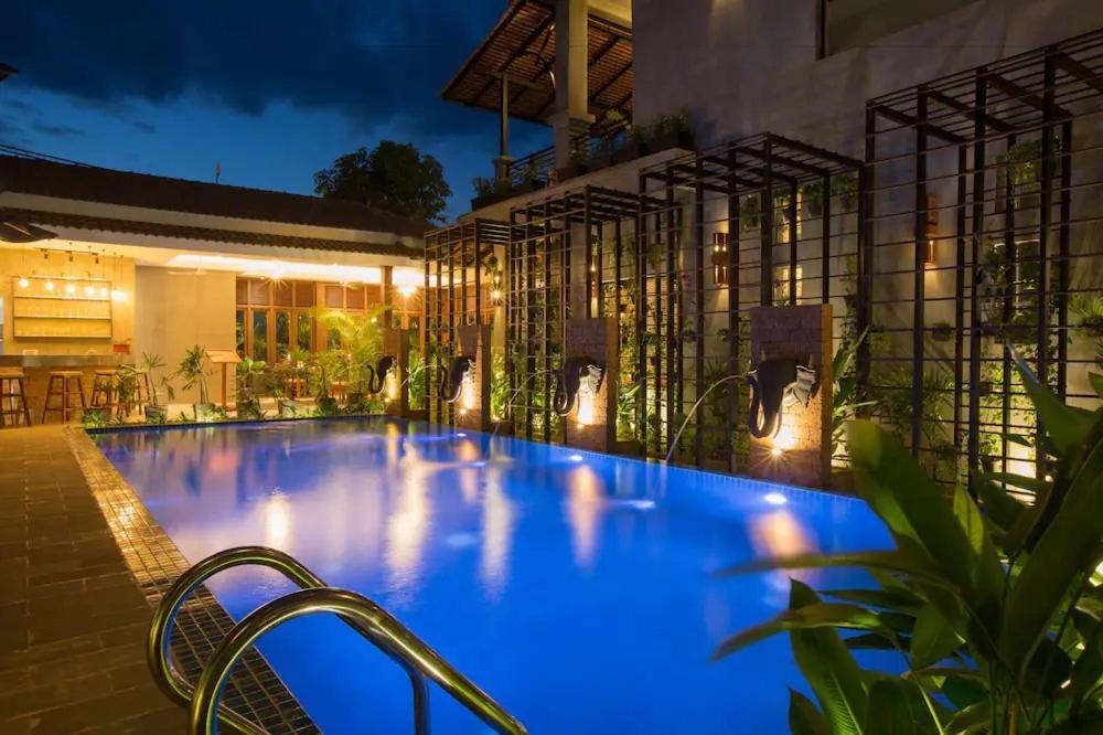 Grange Otel Siem Reap Dış mekan fotoğraf